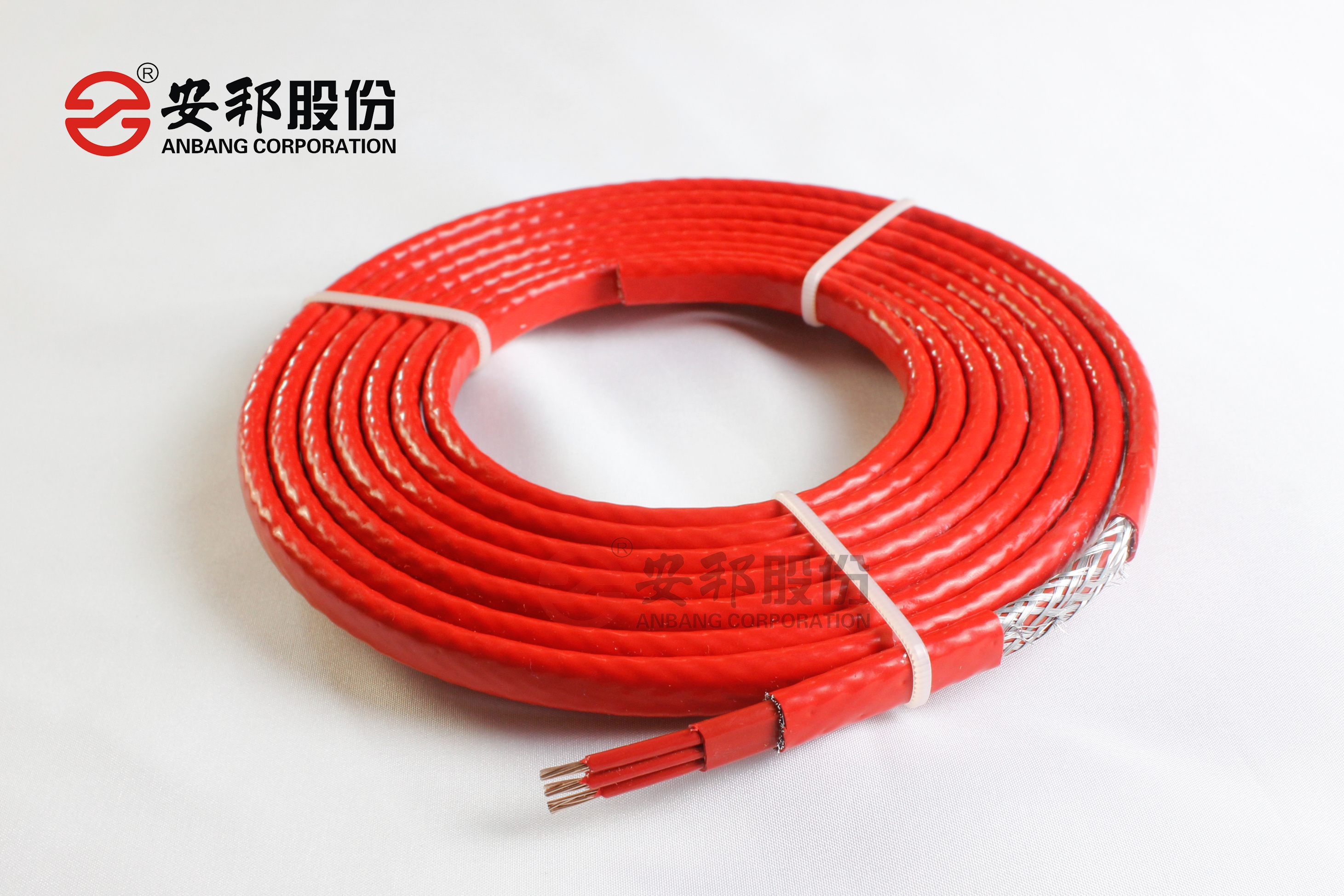 三芯串聯(lián)恒功率電伴熱帶